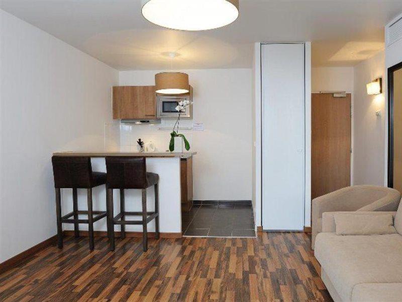 Residhome Asnieres Esterno foto