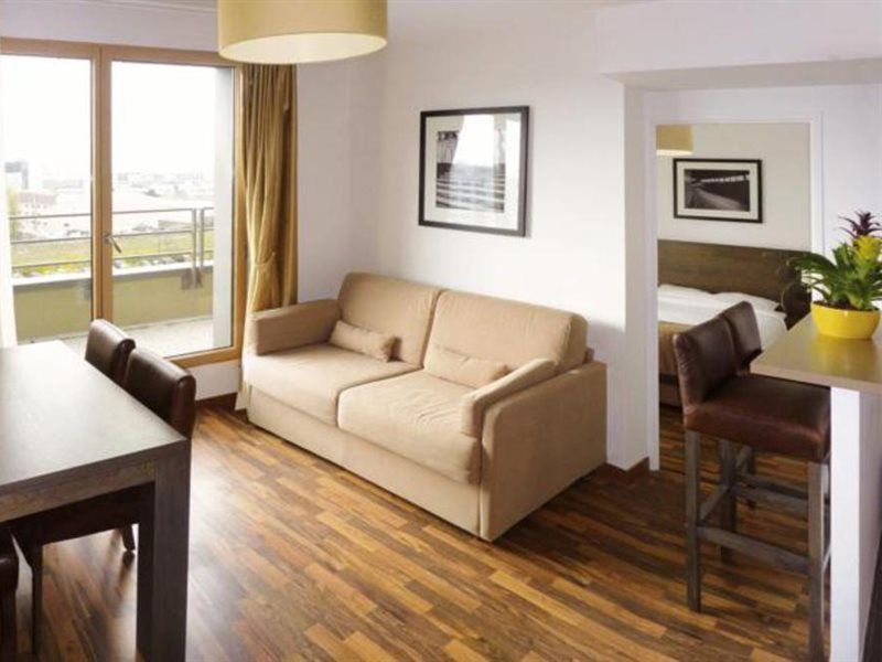 Residhome Asnieres Esterno foto